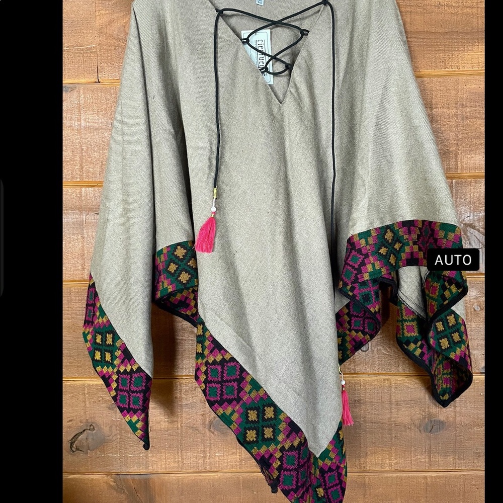 Women’s Pancho, Free size